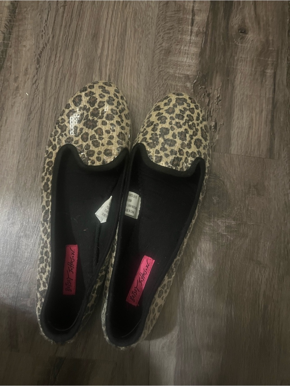 Betsy Johnson Leopard Print Women's Slip-On Flats